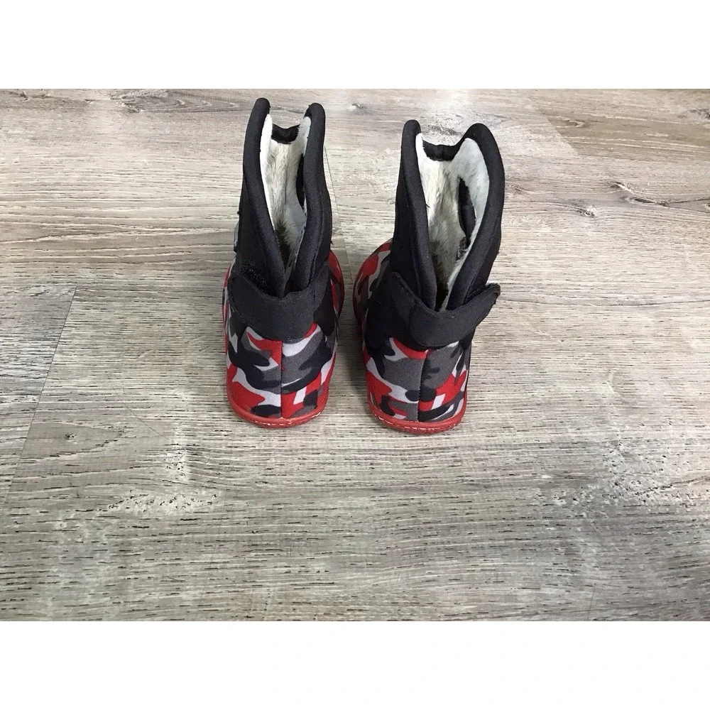 Baby Bogs Toddler Boy Boots Size 4 Rain Snow Red Black Camo Pull On Waterproof